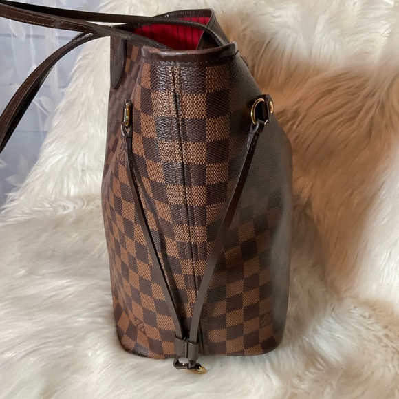 LOUIS VUITTON MM TOTE - Picture 4 of 16